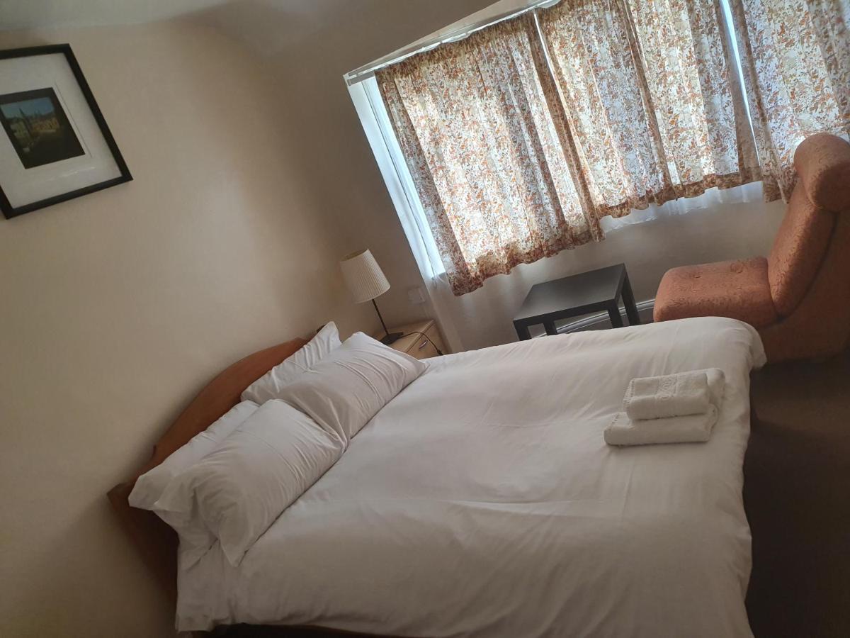Elegant House 10 Minutes Walk To Wembley Stadium Villa Лондон Екстериор снимка