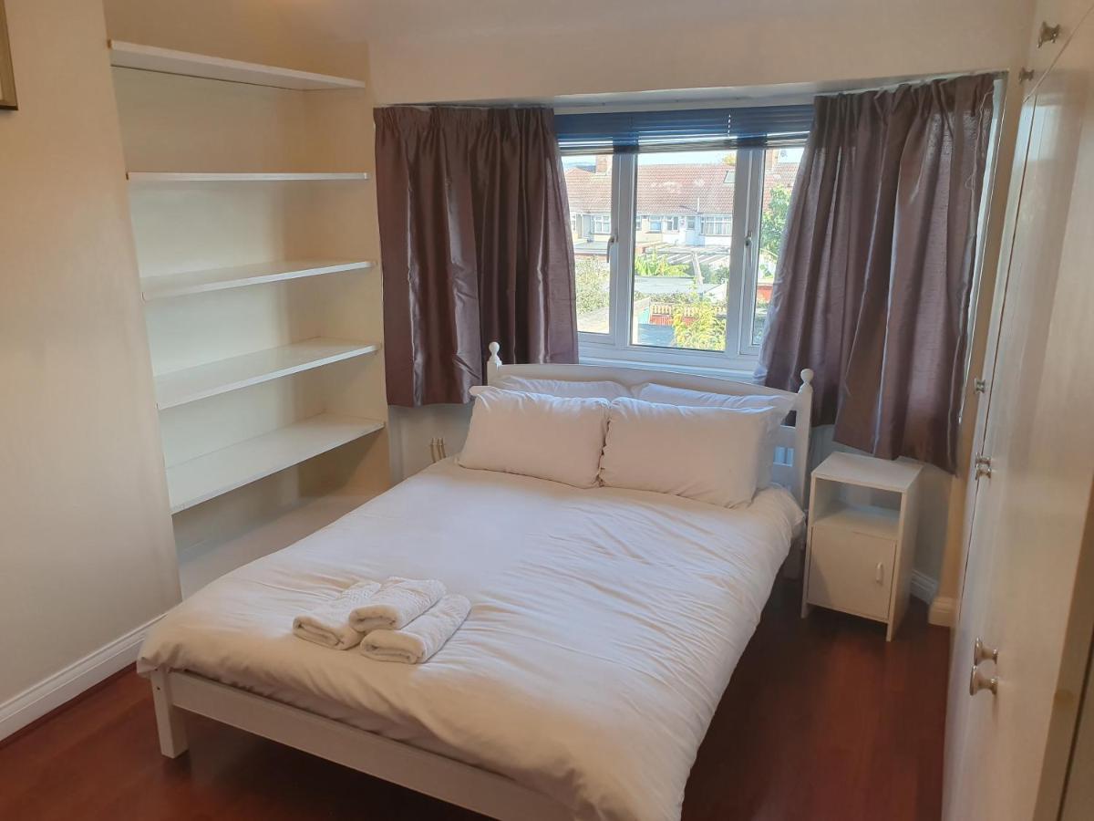 Elegant House 10 Minutes Walk To Wembley Stadium Villa Лондон Екстериор снимка